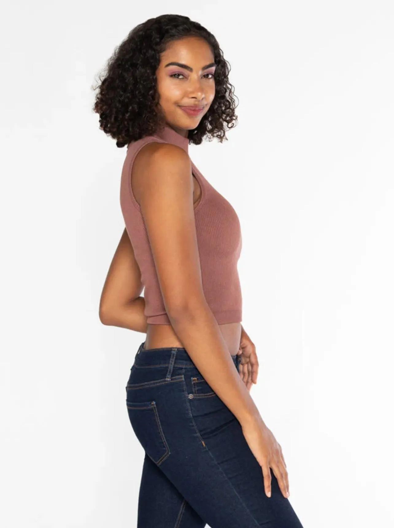 BAMBOO RIB SLEEVELESS MOCK NECK TOP