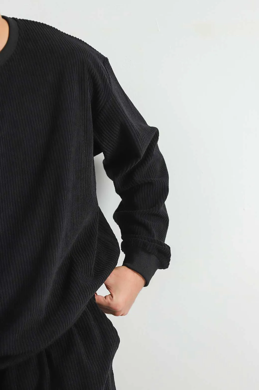 RIBBED KNIT SWEATER